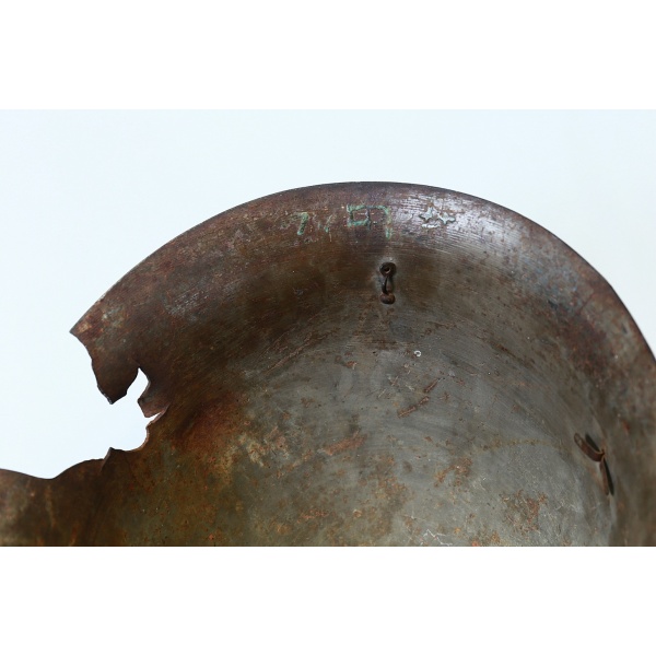 BATTLE DAMAGED JAPANESE TYPE 90 HELMET - Image 6