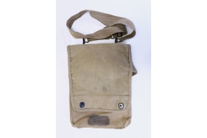 WW2 NAMED USMC DAUNTLESS PILOT'S MAP CASE