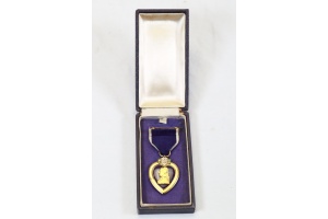 ENGRAVED USN PURPLE HEART KIA GAUDALCANAL CAMPAIGN